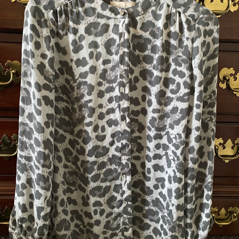 Banana Republic Gray Leopard Print Blouse